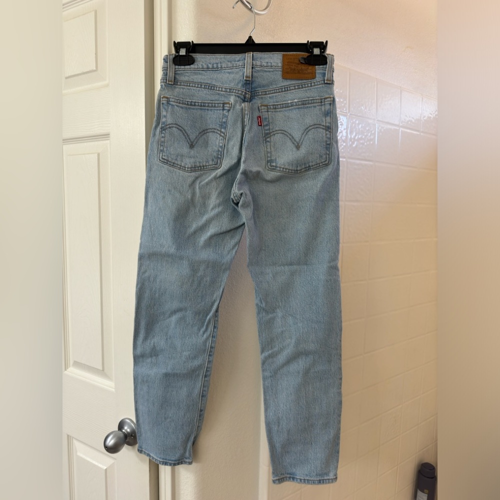Wedgie cut Levi’s